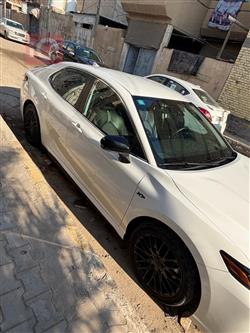 تۆیۆتا کامری